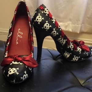 Skull and Bones Bow Heels